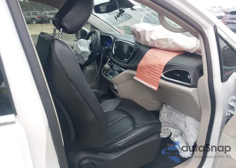 2023 Chrysler Pacifica Touring L z USA, uszkodzony, nr VIN 2C4RC1BG8PR522079